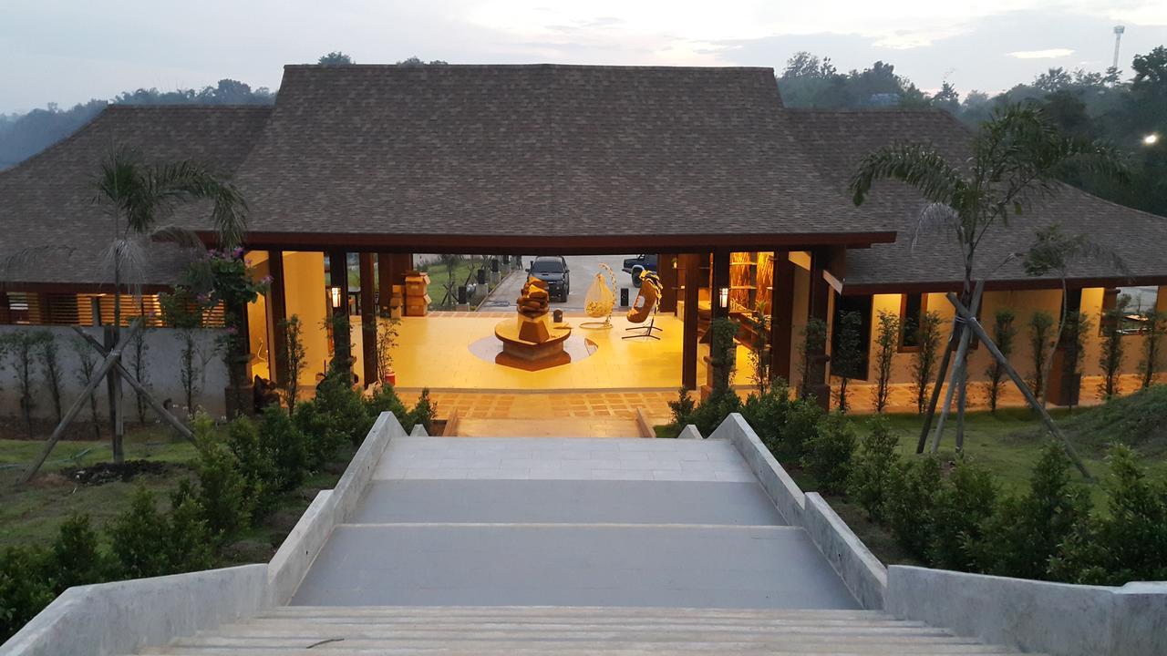 Phu Chom Mork Resort サンクラブリー エクステリア 写真