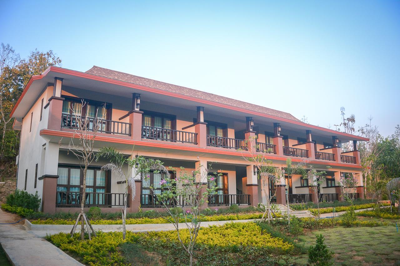 Phu Chom Mork Resort サンクラブリー 部屋 写真